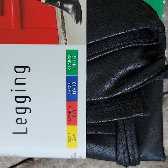 Faux Leather Legging Sz XL 14-16 Black NWT - Picture 2 of 4